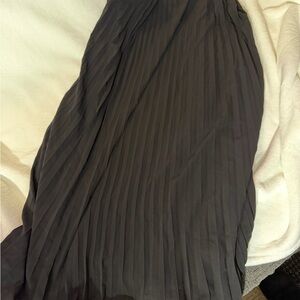 H&M dark Black Maxi Pleated Skirt beautiful